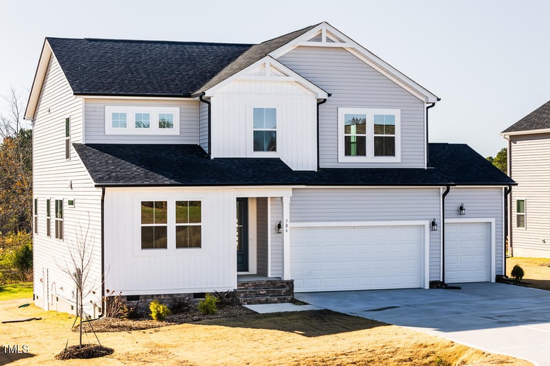 706 Barbour Farm Ln, Four Oaks, NC 27524