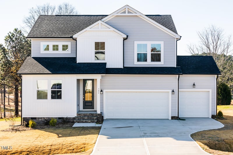 706 Barbour Farm Ln, Four Oaks, NC 27524