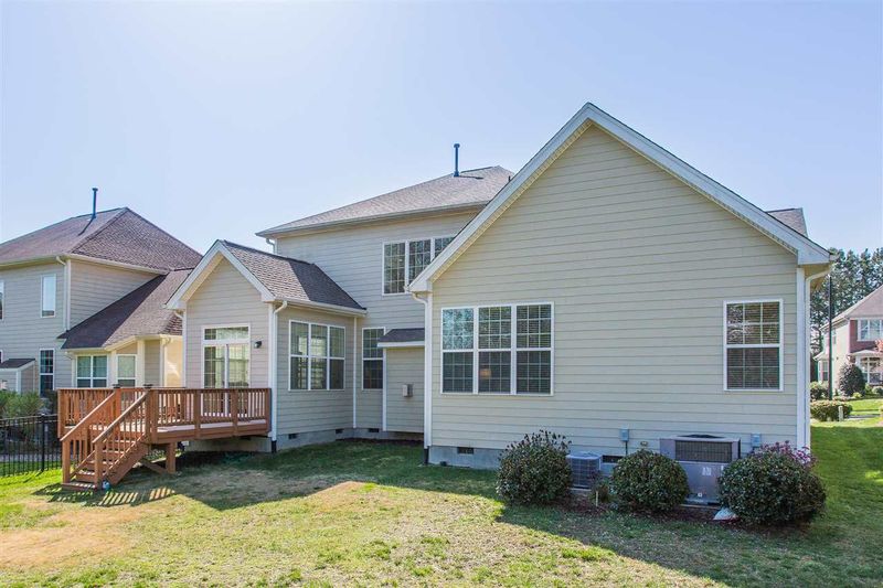 706 S Bend Dr, Durham, NC 27713