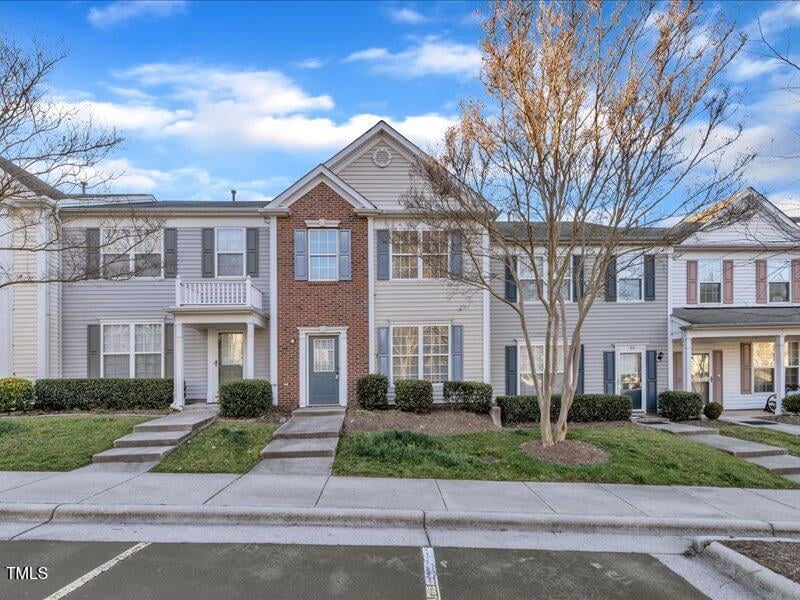 706 Canyon Lake Cir, Morrisville, NC 27560