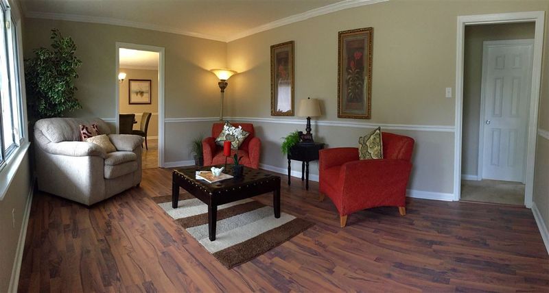 706 Chandler Rd, Durham, NC 27703