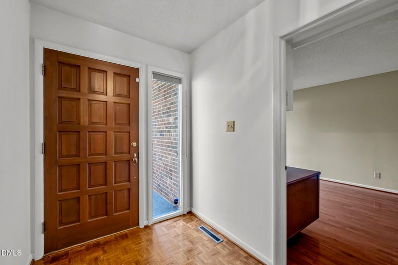 706 Constitution Dr #405, Durham, NC 27705