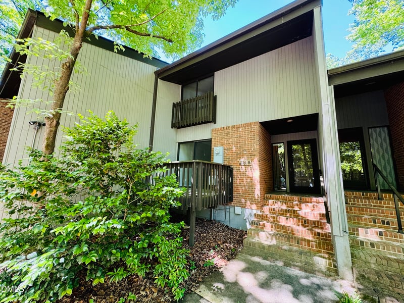 706 Constitution Dr #405, Durham, NC 27705