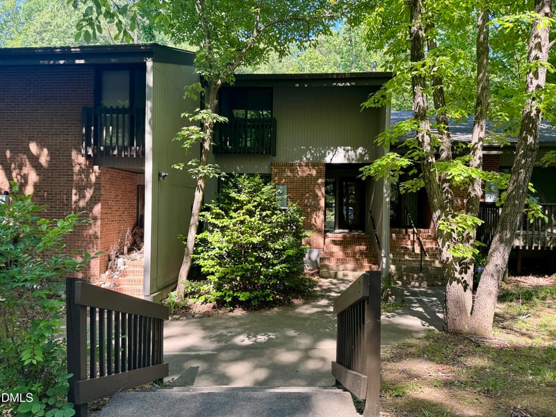 706 Constitution Dr #405, Durham, NC 27705