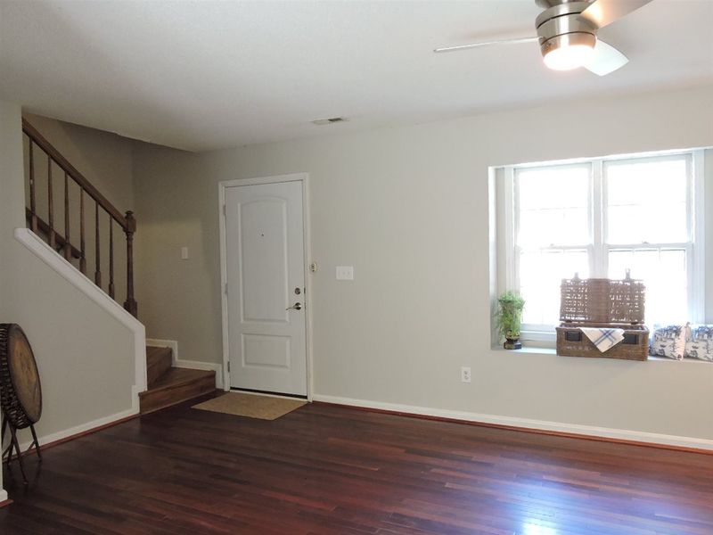 706 Cross Timbers Dr, Durham, NC 27713