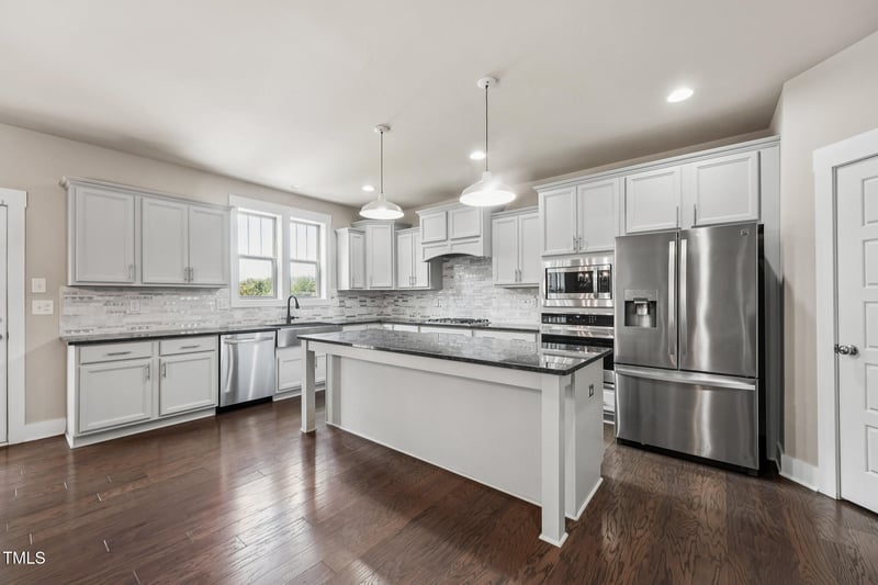 706 Fireball Ct, Knightdale, NC 27545