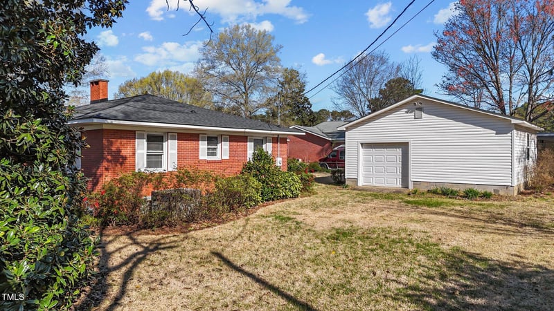 706 Forest Dr, Garner, NC 27529