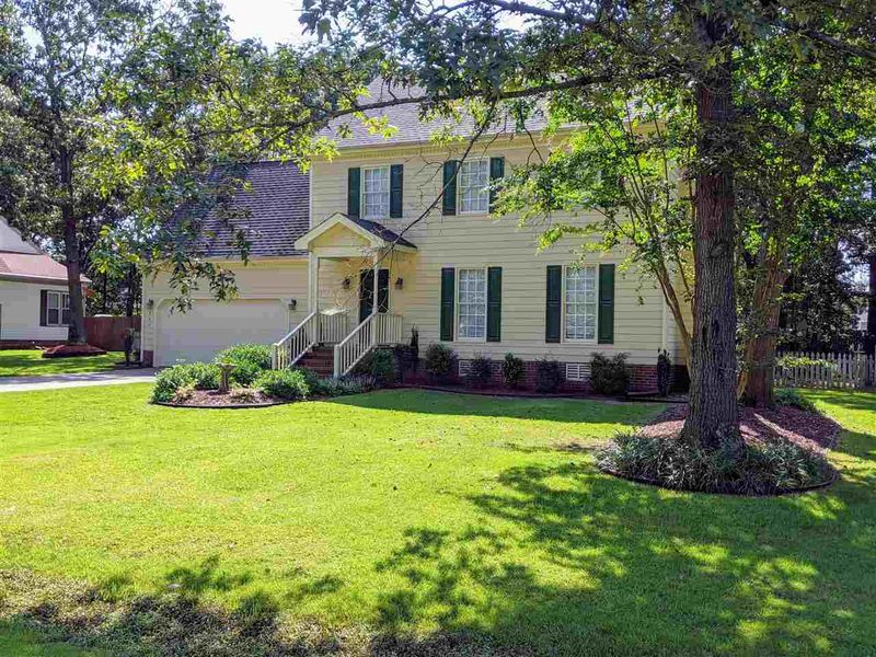 706 Goldleaf Dr, Goldsboro, NC 27534