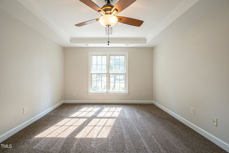 706 E Holding Ave, Wake Forest, NC 27587