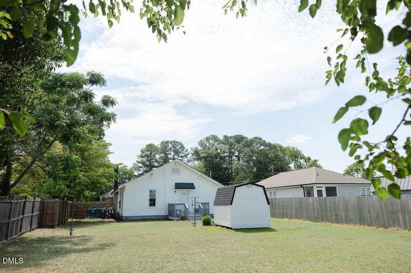 706 Magnolia , Dunn, NC 28334