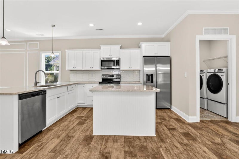 706 Pollock St, Selma, NC 27576