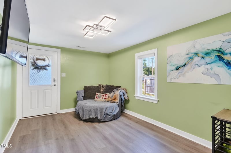 706 Preston St, Selma, NC 27576