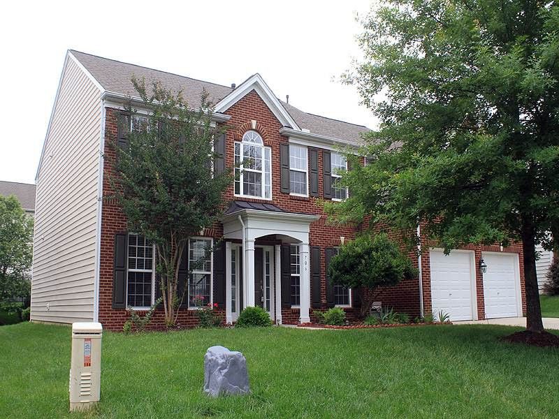 706 Quartz Crystal Pl, Cary, NC 27519