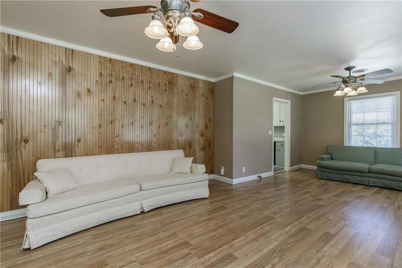 706 S Sellars Mill Rd, Burlington, NC 27217