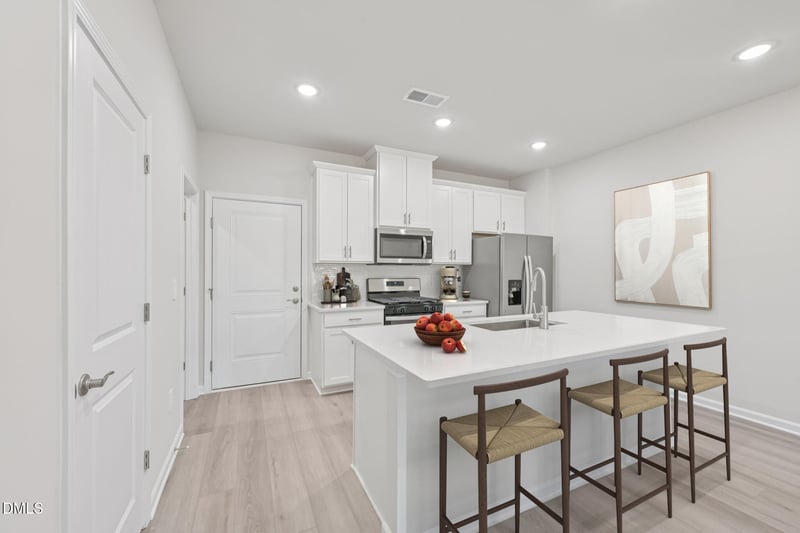 706 Southland Dr, Zebulon, NC 27597