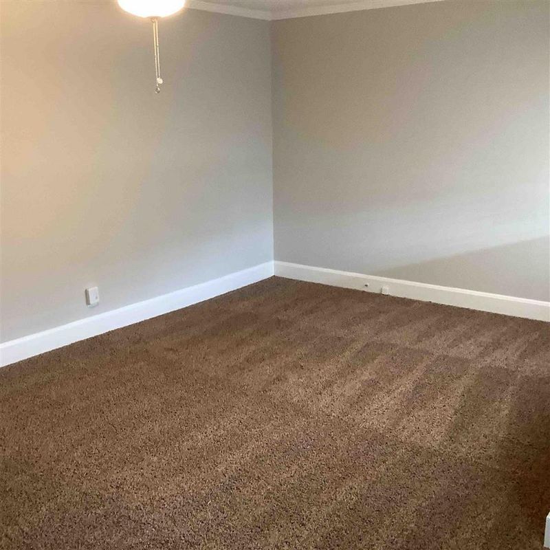 706 S Washington Ave, Dunn, NC 28334