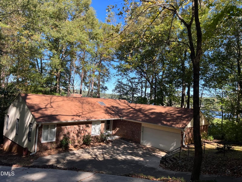 7063 Oak Rd, Sanford, NC 27332