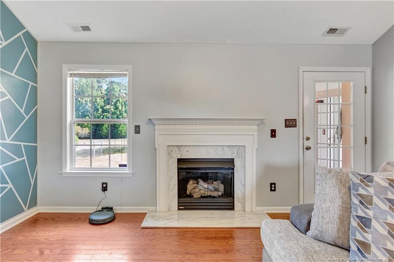 7066 Farmland Ct, Hope Mills, NC 28348