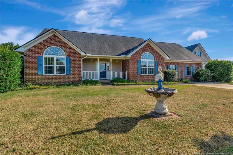 7066 Farmland Ct, Hope Mills, NC 28348