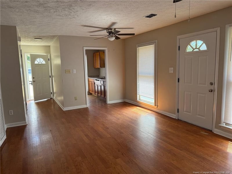 7069 Candlewood Dr, Fayetteville, NC 28314