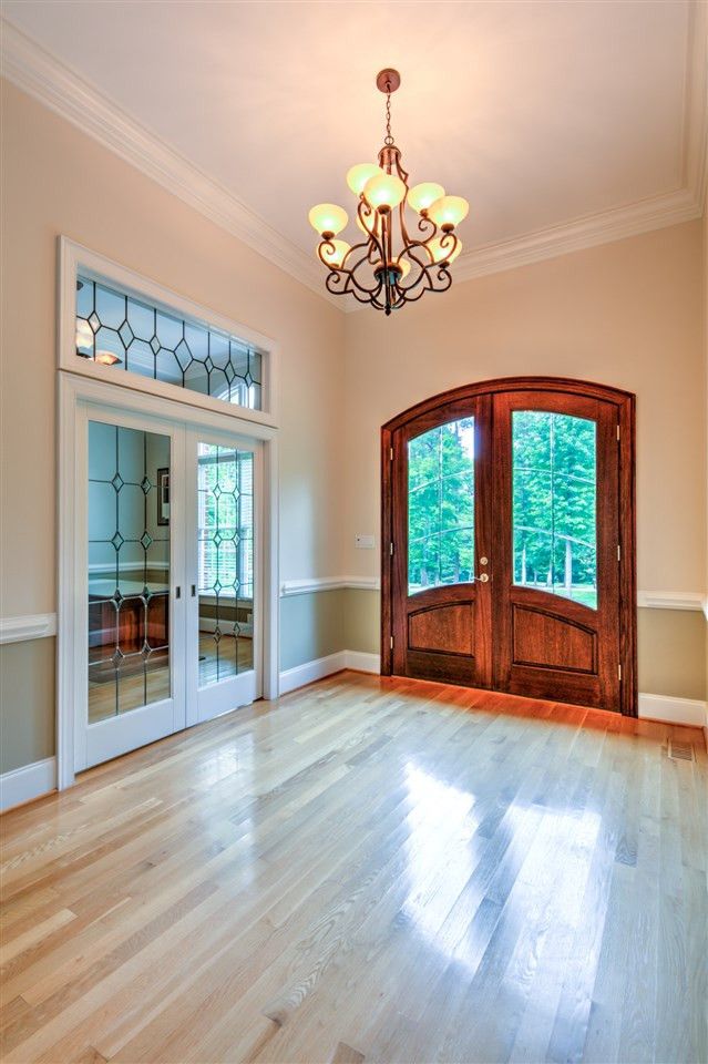 707 Admiral Ln, Durham, NC 27705
