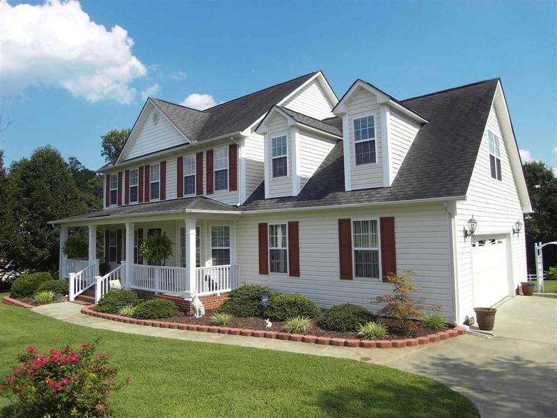 707 Black Angus Dr, Garner, NC 27529