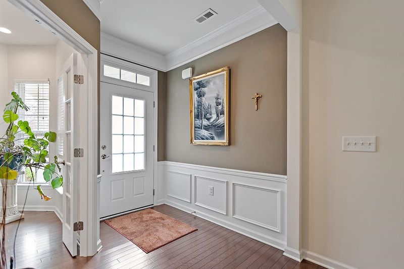707 Bradhurst Pl, Cary, NC 27519