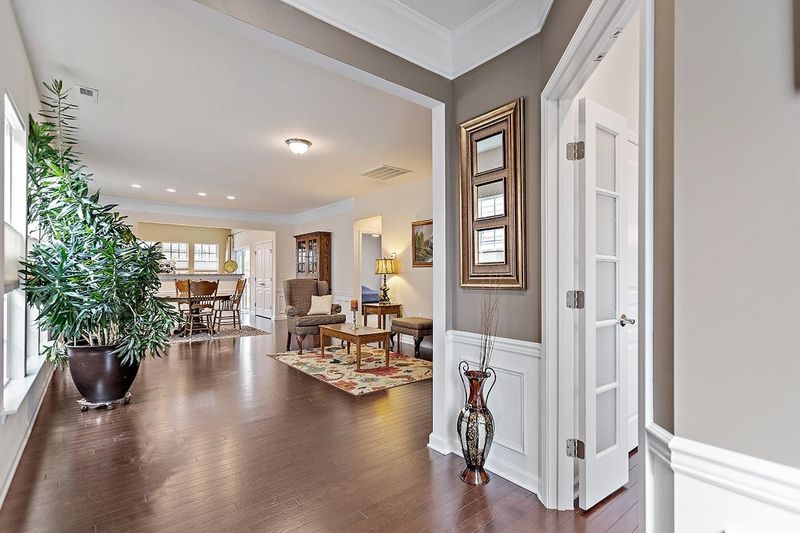 707 Bradhurst Pl, Cary, NC 27519