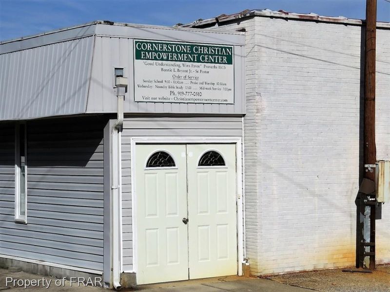 707 Bragg St, Sanford, NC 27330