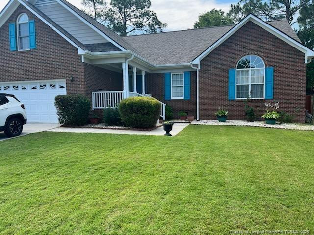 707 Connaly Dr, Hope Mills, NC 28348