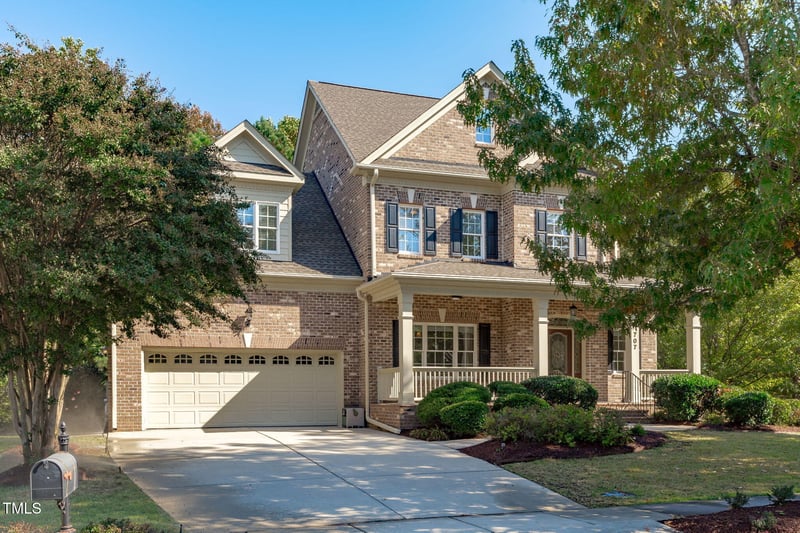 707 Dominion Hill Dr, Cary, NC 27519