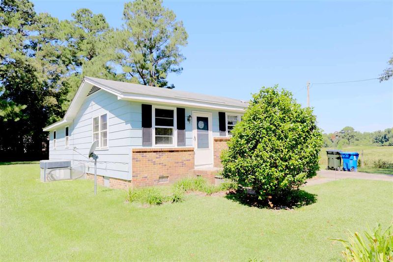707 First Ave, Selma, NC 27576
