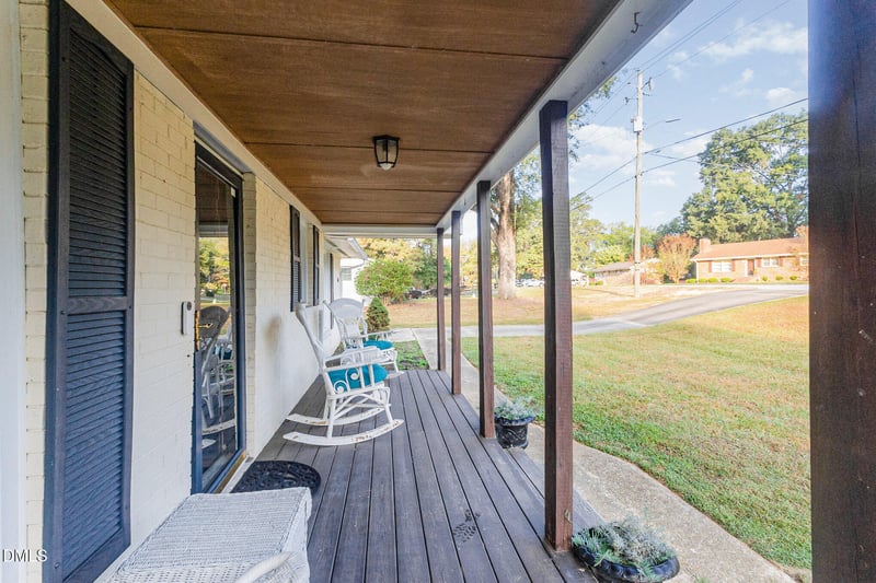 707 Forest Dr, Garner, NC 27529