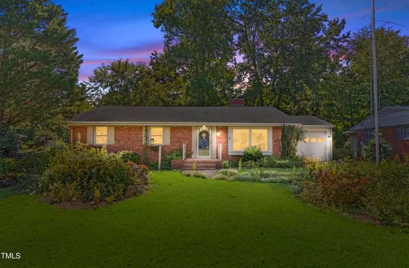 707 W Morris Cir, Dunn, NC 28334