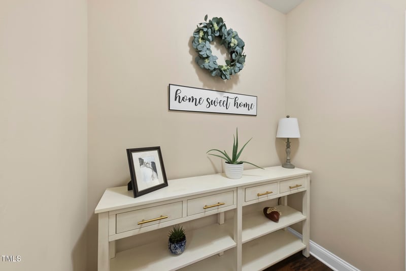 707 Newlyn Dr, Raleigh, NC 27606