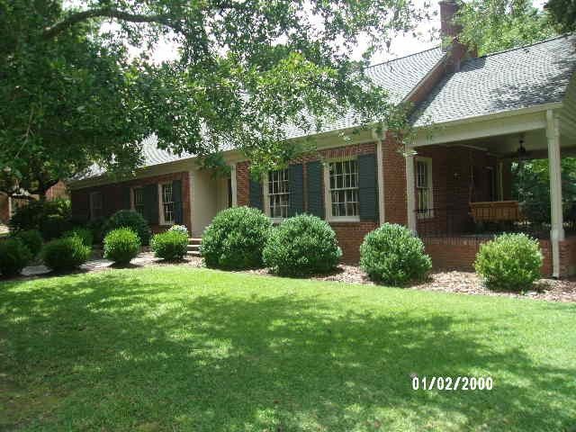 707 W Pope St, Dunn, NC 28334