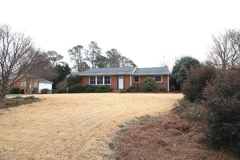 707 Ralph Dr, Cary, NC 27511