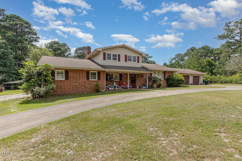 707 Ridge Dr, Goldsboro, NC 27530