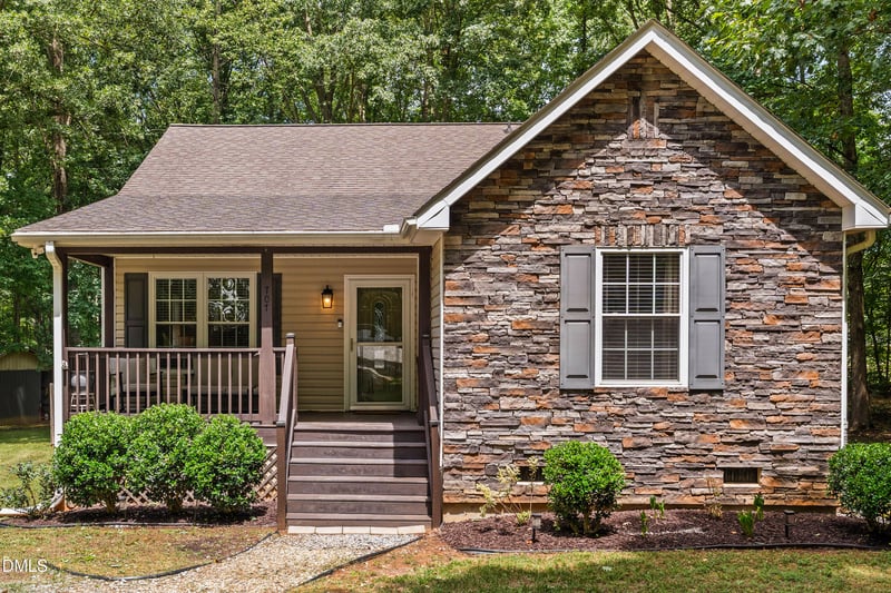 707 Rock Hill Ln, Mebane, NC 27302