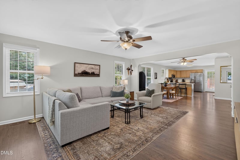 707 Rock Hill Ln, Mebane, NC 27302