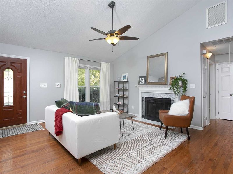 707 Sanderson Dr, Durham, NC 27704
