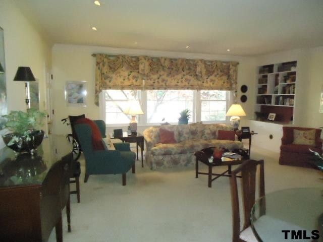707 Stuart Dr, Sanford, NC 27330