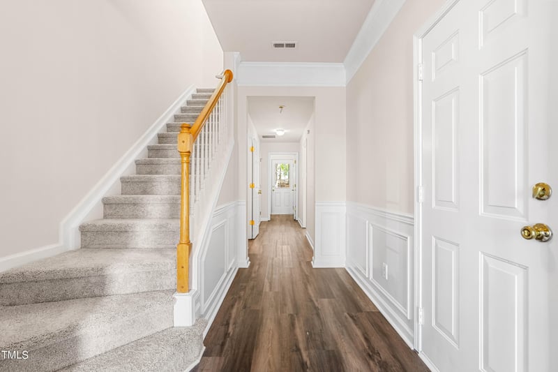 707 Sutter Gate Ln, Morrisville, NC 27560