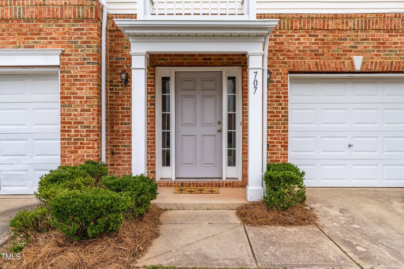 707 Sutter Gate Ln, Morrisville, NC 27560