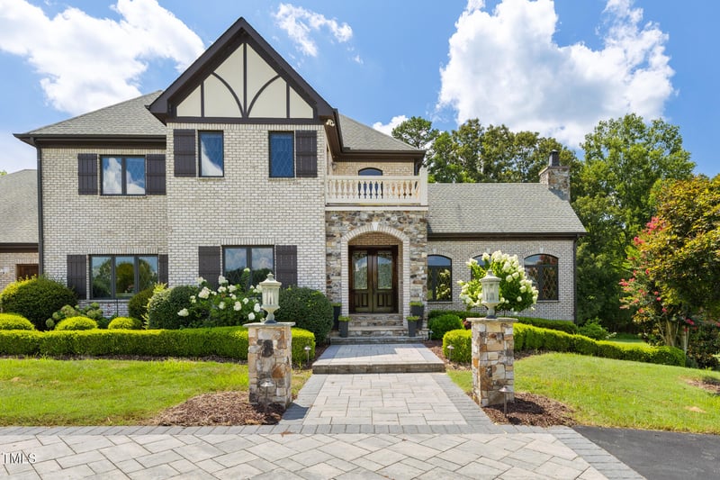 707 Walnut Hill Dr, Hillsborough, NC 27278