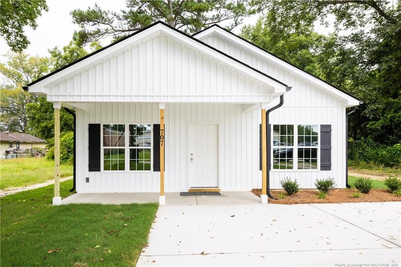 707 Wilson Ave, Dunn, NC 28334