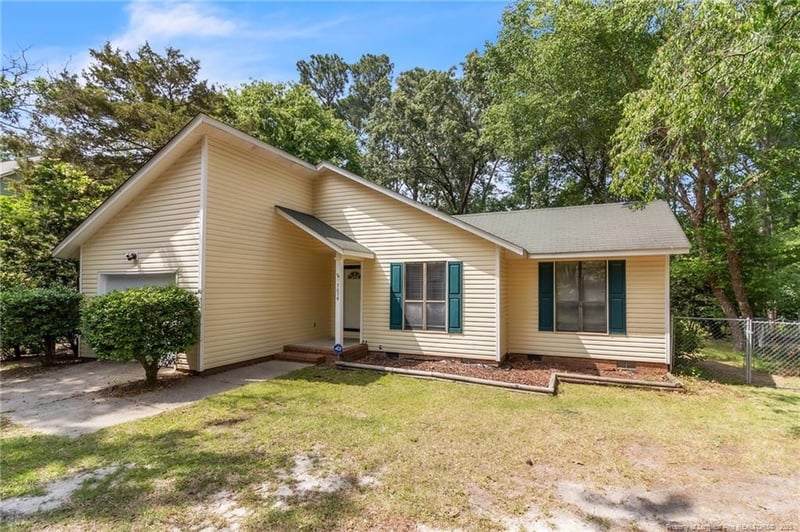 7076 Pantego Dr, Fayetteville, NC 28314