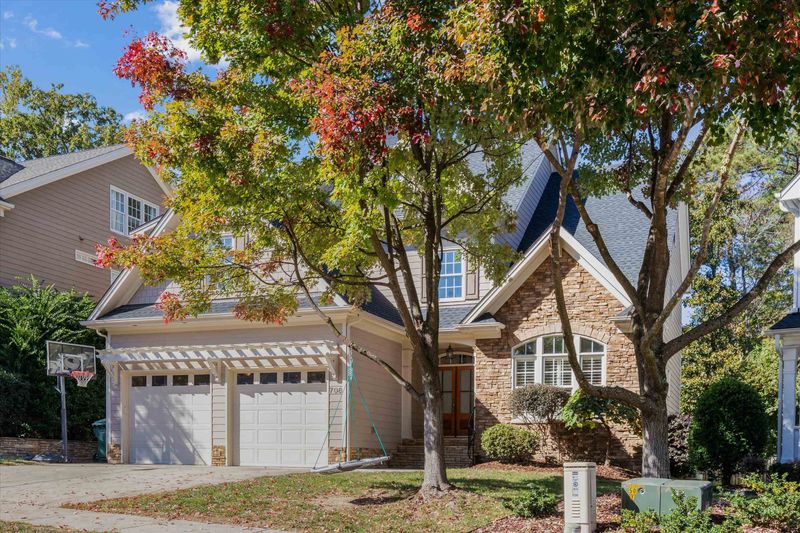708 Antrim Meadow Ln, Cary, NC 27519