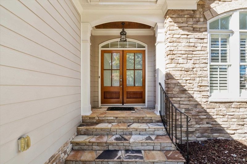 708 Antrim Meadow Ln, Cary, NC 27519