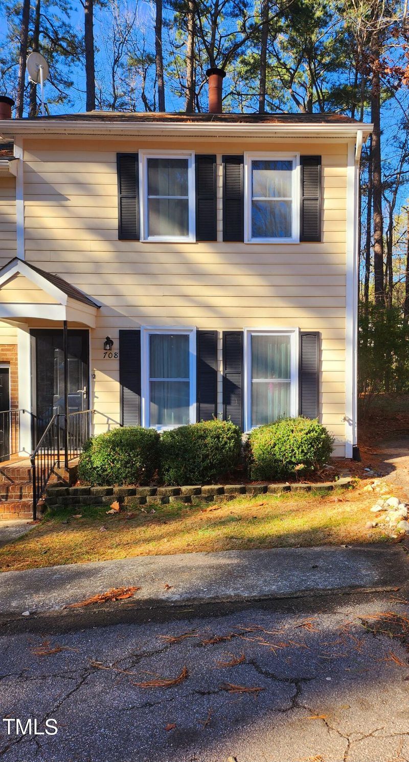 708 Charleston Rd, Raleigh, NC 27606